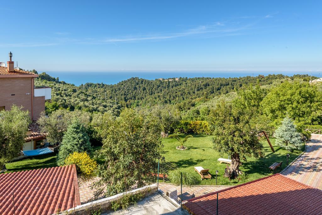 Villa Moreschi Vico Del Gargano Eksteriør bilde